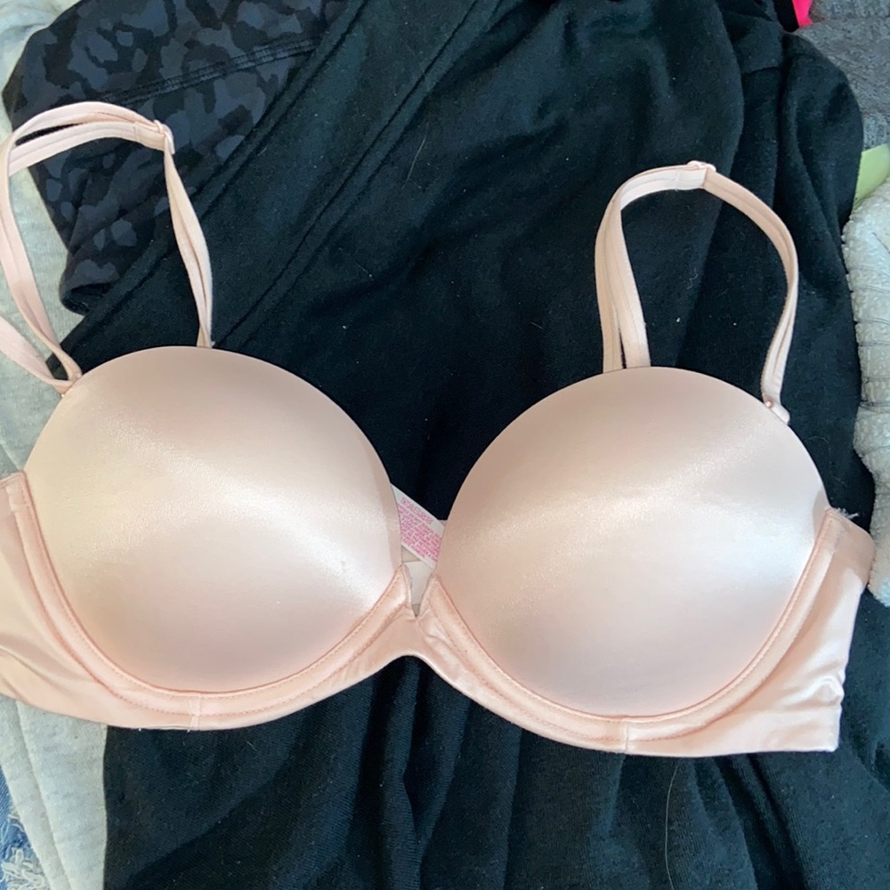 Victoria’s secret bra